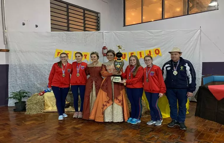 Braço Forte campeã do 31º campeonato Estadual de bocha Festiqueijo feminino
